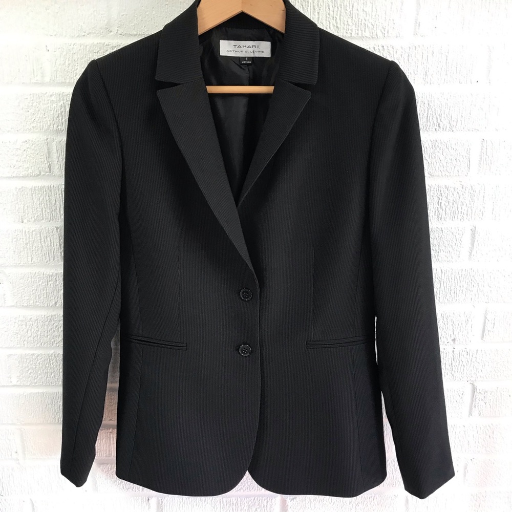 Tahari Women’s Full Suit - Classic Pinstripe